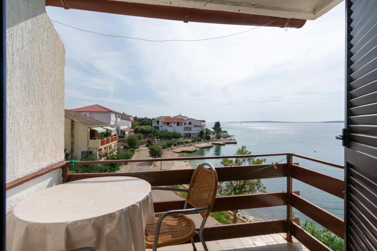 Apartments By The Sea Mandre, Pag - 4101 Kolan Buitenkant foto