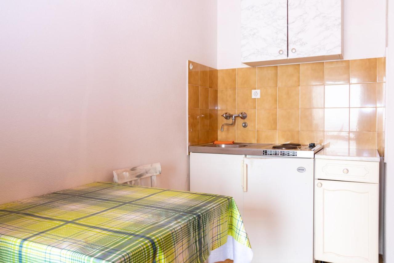 Apartments By The Sea Mandre, Pag - 4101 Kolan Buitenkant foto