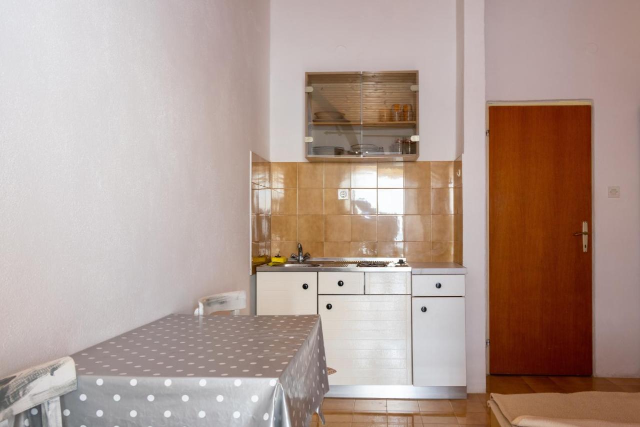 Apartments By The Sea Mandre, Pag - 4101 Kolan Buitenkant foto