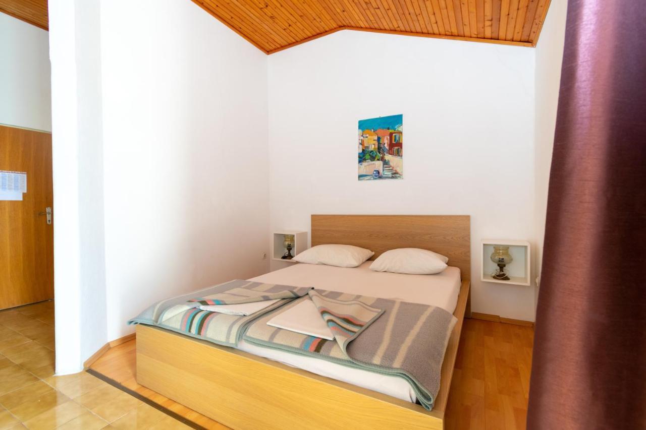 Apartments By The Sea Mandre, Pag - 4101 Kolan Buitenkant foto
