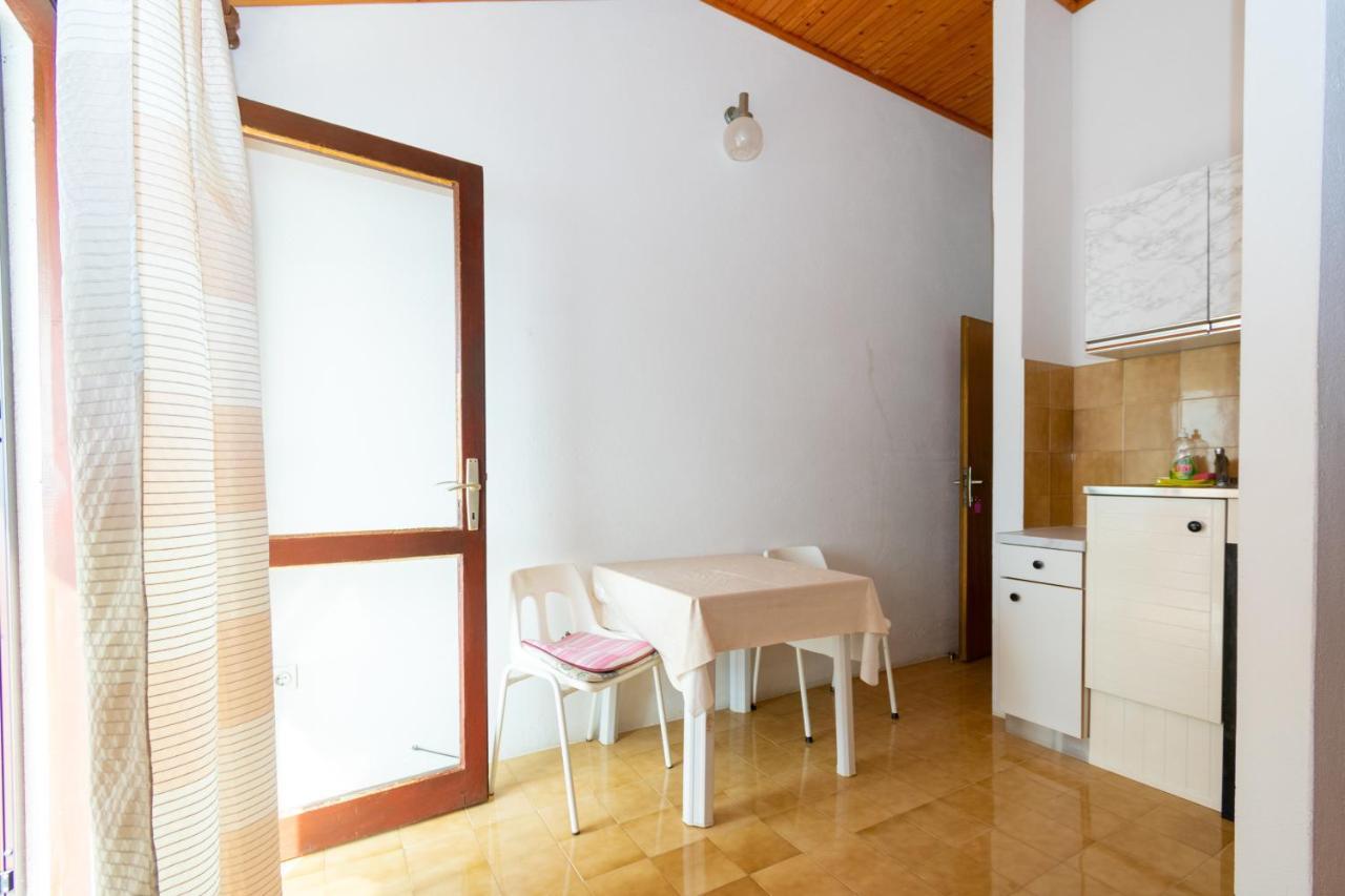Apartments By The Sea Mandre, Pag - 4101 Kolan Buitenkant foto