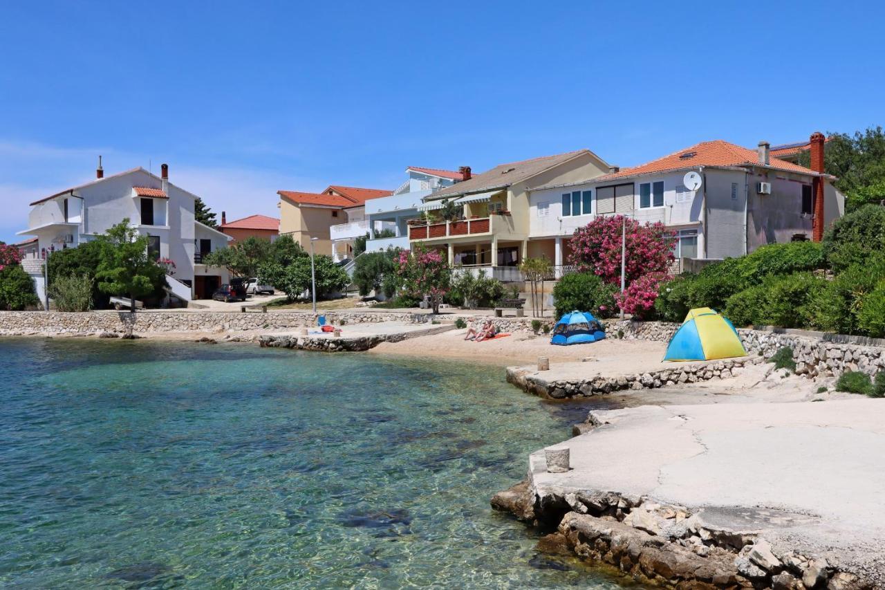 Apartments By The Sea Mandre, Pag - 4101 Kolan Buitenkant foto
